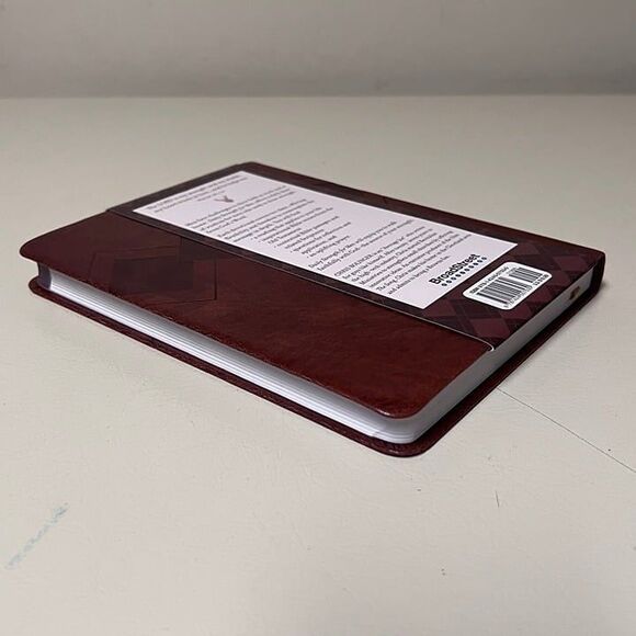 A 365 Day Devotional Daily Strength for Men - Picture 5 of 8